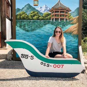 Meet your Posher, Danica